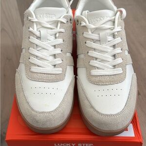 Lucky Step Women's White and Tan Sneakers